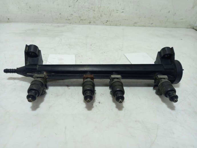 Rampa cu injectoare  Audi A3 1.6 06A906031BT 2003-2012