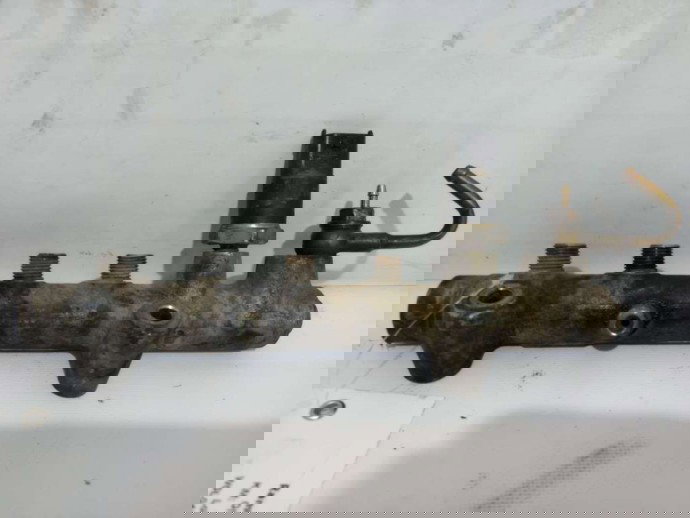 Rampa injectoare Opel Astra H  1.7 CDTI  0445214049 2004-2009