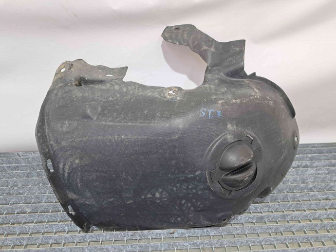 Carenaj roata stanga fata Renault Megane 2 [Fabr 2002-2008] 8200073428