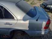 Aripa stanga spate Mercedes C220 W202 2.2 CDI OEM 1993-2000
