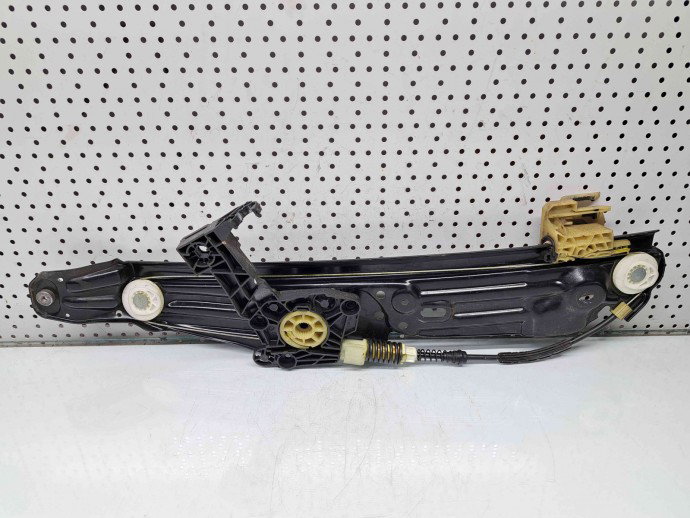 Macara electrica geam dreapta spate 7 (F01, F02) [Fabr 2008-2015] 7182096