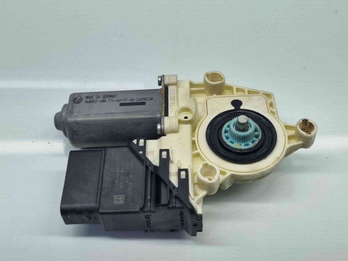 Motoras geam dreapta spate Volkswagen Jetta 3  (1K2) [Fabr 2005-2010] 1K5839402L
