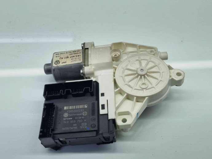 Motoras geam stanga fata Volkswagen Jetta 3  (1K2) [Fabr 2005-2010] 1K5837401AJ | 1K0959793M