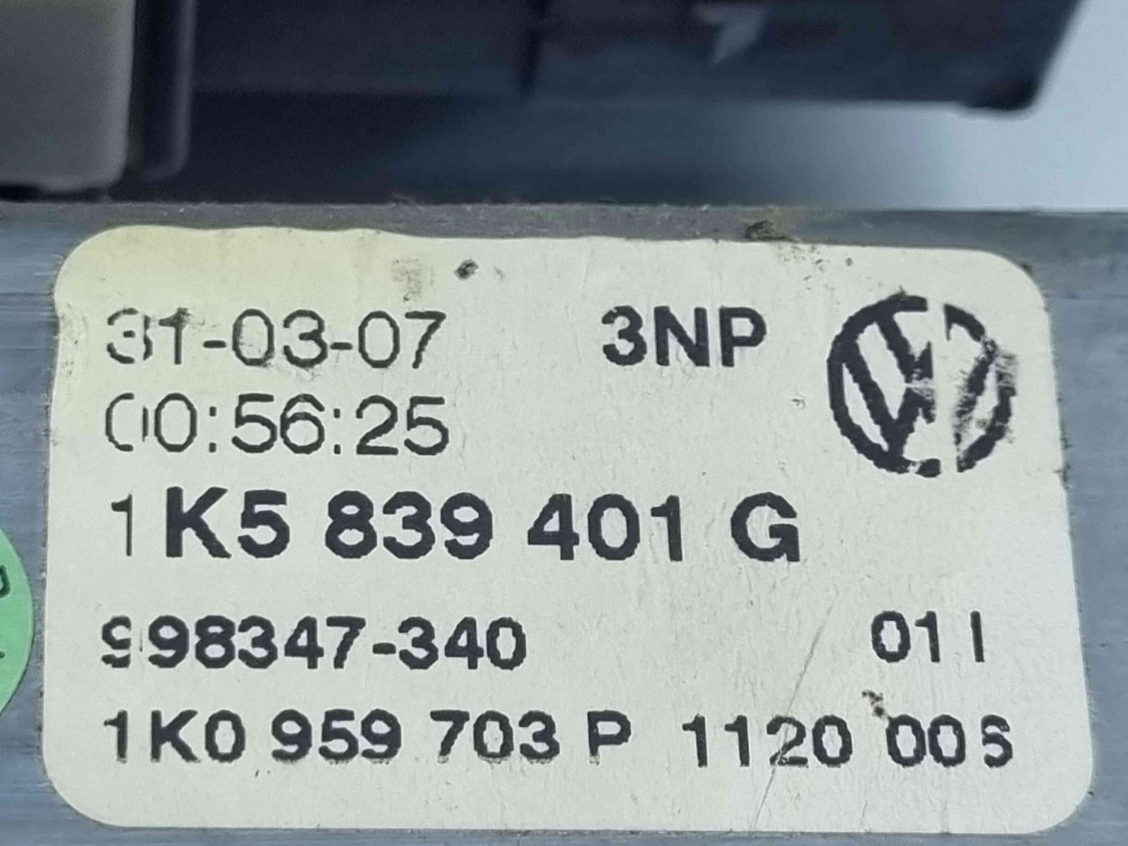 Motoras geam stanga spate Volkswagen Jetta 3 (1K2) [Fabr 2005-2010] 1K5839401G - imagine 5