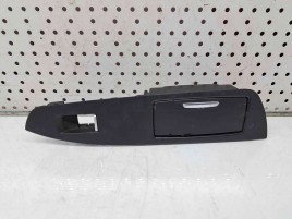 Scrumiera usa stanga spate Bmw 7 (F02) [Fabr 2008-2015] 81831005