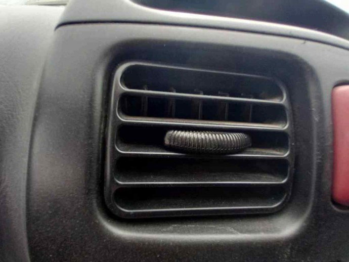 Grila ventilatie centrala stanga  Opel Agila 1.2 OEM 2000-2007