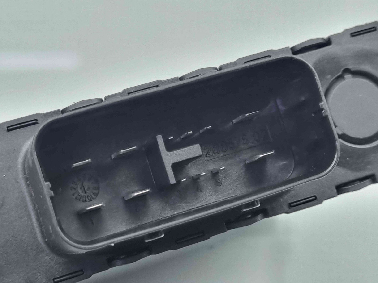 Modul stabilizator tensiune Audi A4 (8K2, B8) [Fabr 2008-2015] 8K0959663 - imagine 3
