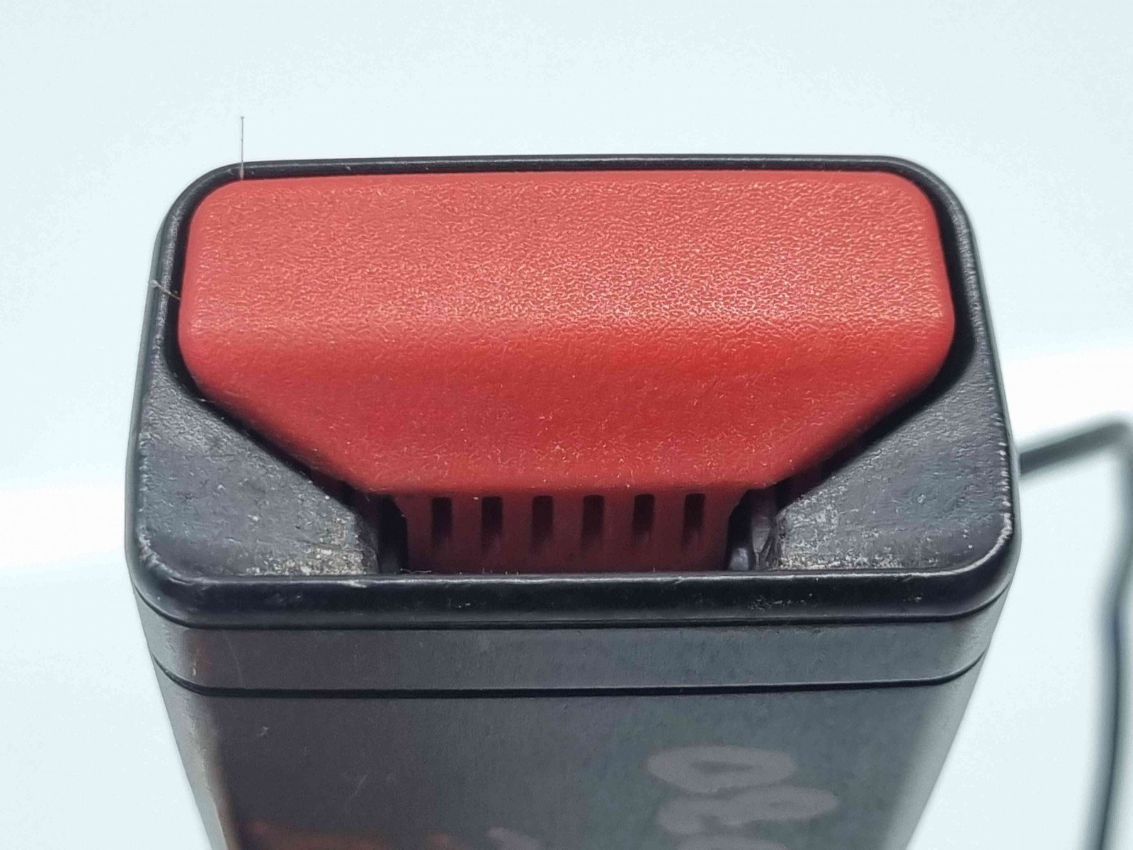 Capsa centura stanga fata Volvo V40 [Fabr 2013-2019] OEM - imagine 3