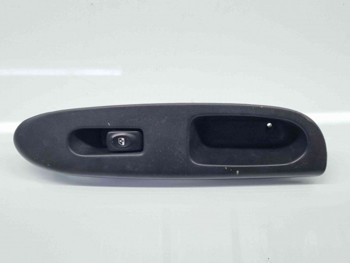  Buton geam dreapta fata Renault Symbol 2 / Thalia [Fabr 2008-2012] 8200507732