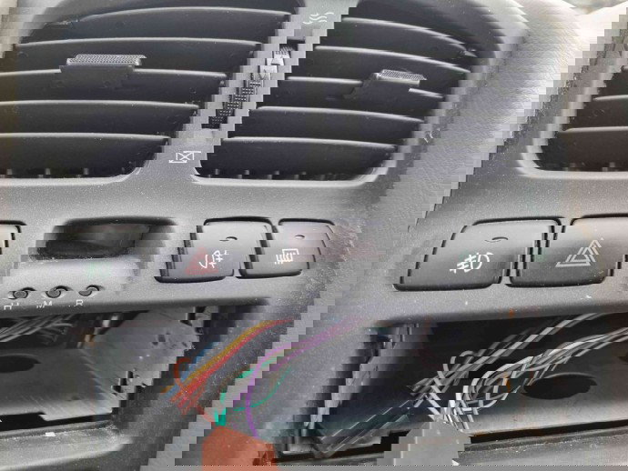  Butoane comenzi consola centrala Hyundai Santa Fe 1 (SM) [Fabr 2000-2006] OEM