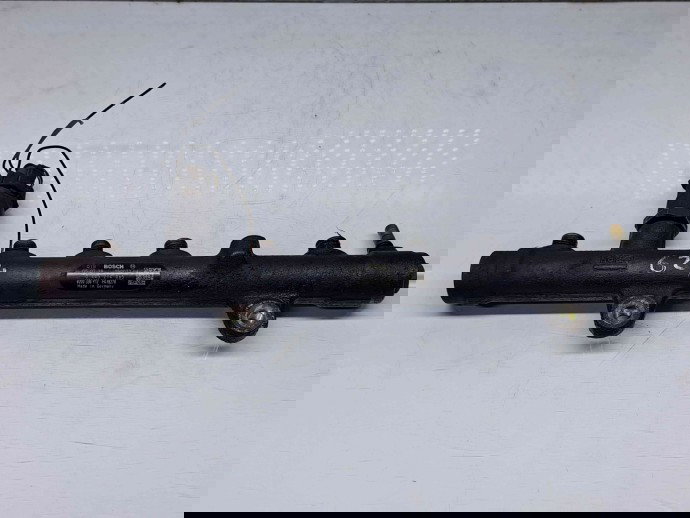 Rampa injectoare Opel Vivaro (F7) [Fabr 2001-2013] 8200330912 1.9 CDTI F9Q 