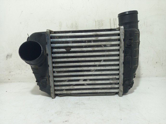 Radiator intercooler Audi A6 C6 2.0 TDI OEM 2004-2008