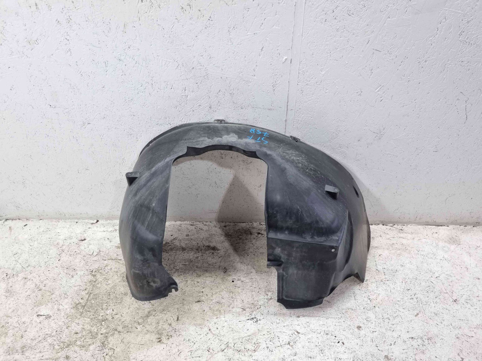 Carenaj roata stanga fata Volvo XC90 [Fabr 2002-2014] 30763614 - imagine 1