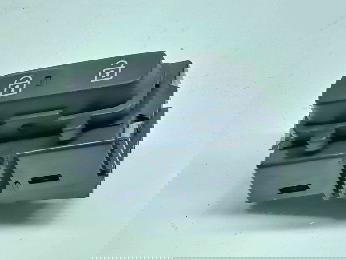  Buton blocare usi Volvo V40 [Fabr 2013-2019] 31334571