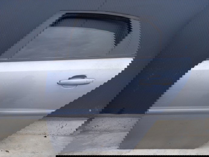 Usa stanga spate Opel Vectra C 1.9 OEM 2003-2008