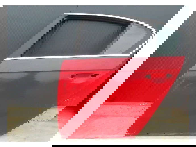 Usa stanga spate Volkswagen Passat B7 2.0 TDI OEM 2010-2014