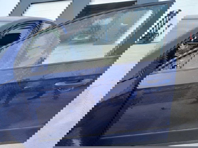 Usa stanga fata Volkswagen Passat B6 1.9 BKC OEM 2005-2010