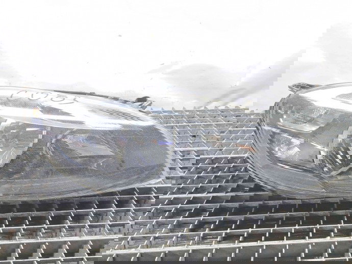  Far dreapta Volvo V40 [Fabr 2013-2019] 31283329