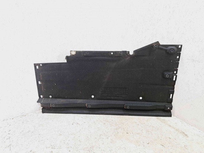 Scut lateral stanga Audi A4 (8K2, B8) [Fabr 2008-2015] 8K0825207D