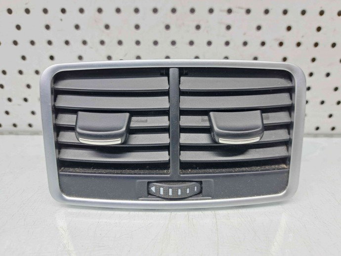 Grila aerisire spate Audi A6 Avant (4F5, C6) [Fabr 2005-2010] 4F0819203C
