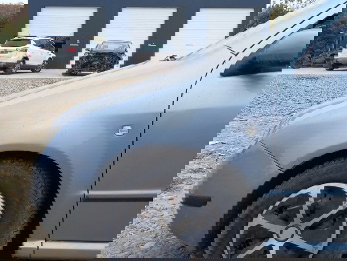 Aripa stanga fata Skoda Fabia 1 1.4 MPI OEM 1999-2008