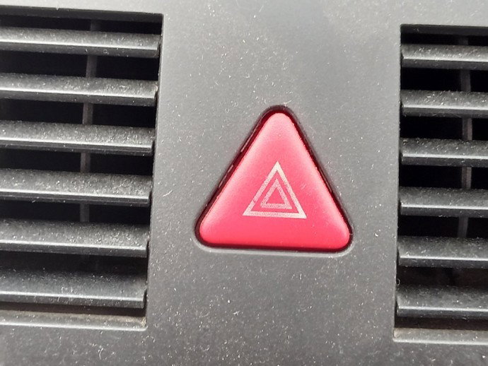 Buton avarii Skoda Fabia 1 1.4 MPI OEM 1999-2008