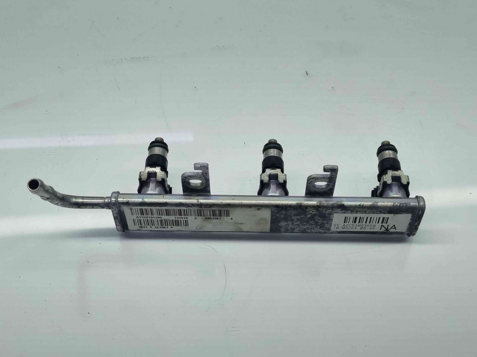 Rampa injectoare SMART Fortwo Coupe (W451) [Fabr 2006-2014] A1320101200 1.0 Benz 132910 52KW / 71CP 1.0 Benz 132910 52KW / 71CP - imagine 1