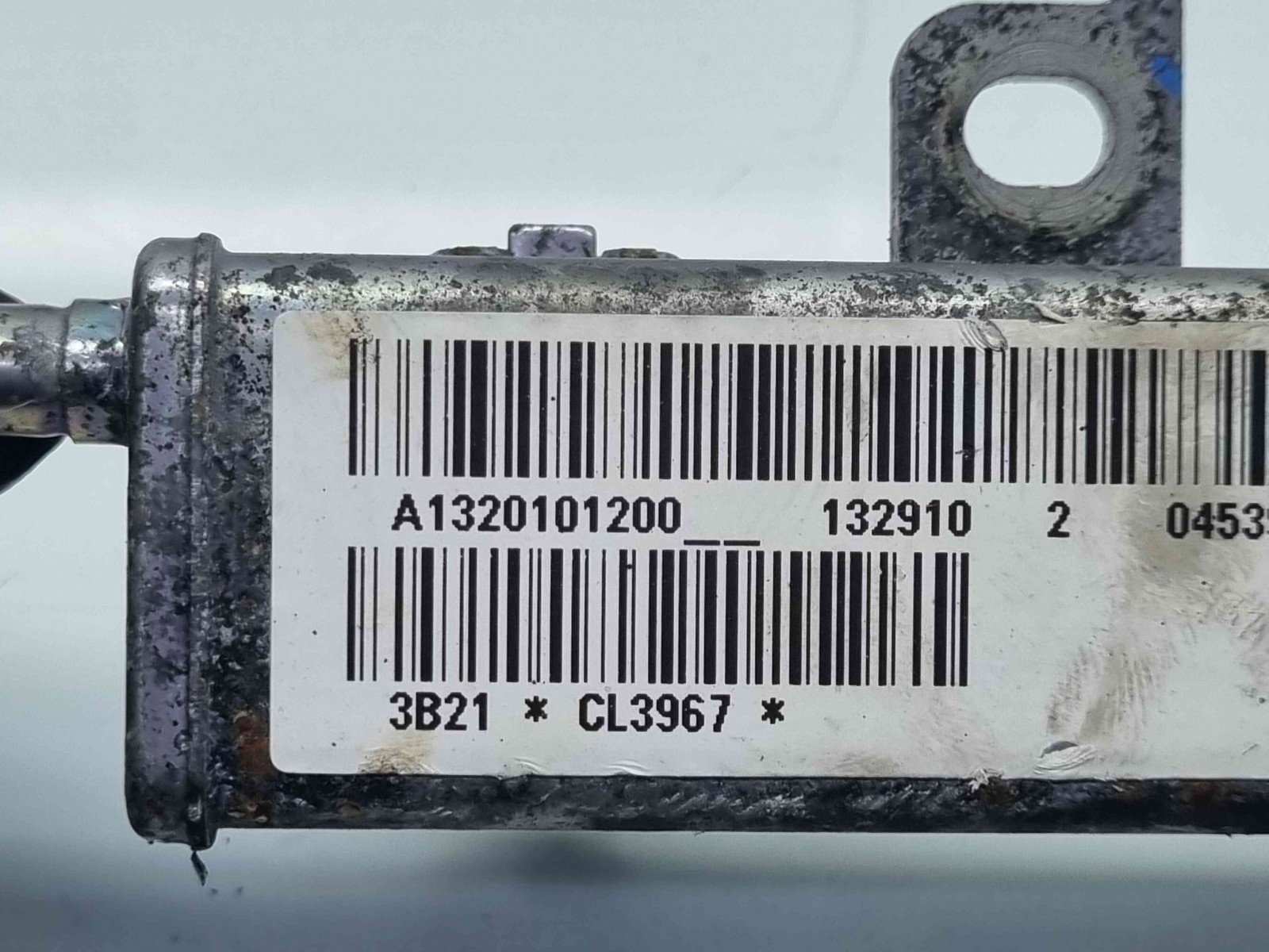 Rampa injectoare SMART Fortwo Coupe (W451) [Fabr 2006-2014] A1320101200 1.0 Benz 132910 52KW / 71CP 1.0 Benz 132910 52KW / 71CP - imagine 2