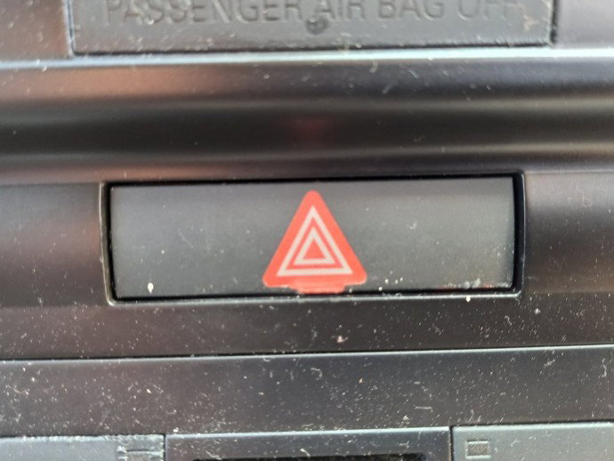 Buton avarii Audi A6 C6 2.0 BRE OEM 2004-2010