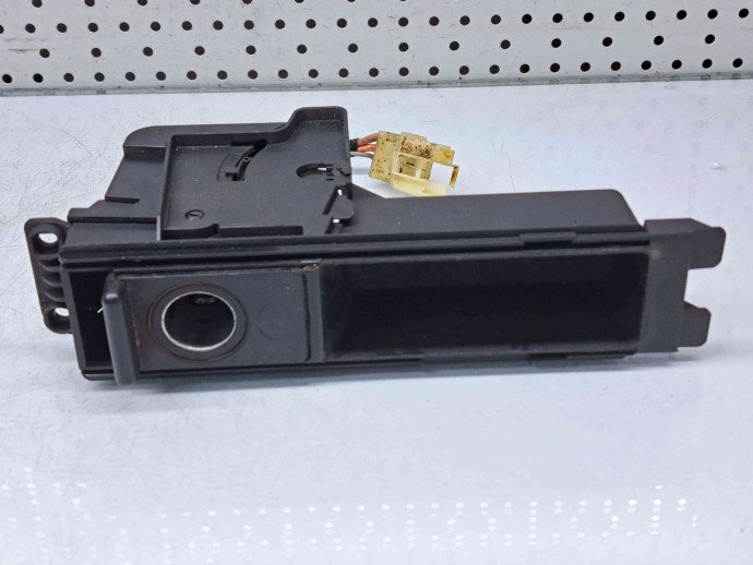 Bricheta Audi A4 (8E2, B6) [Fabr 2000-2004] 8E0863284B