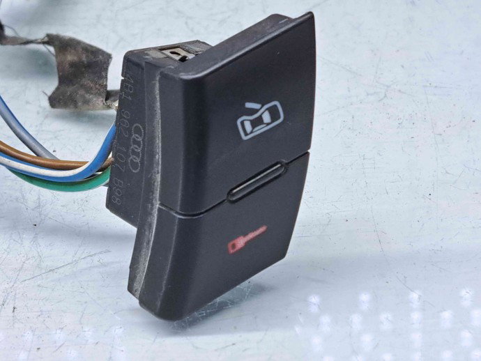 Buton blocare usi Audi A6 (4B2, C5) [Fabr 1997-2005] 4B1962107B