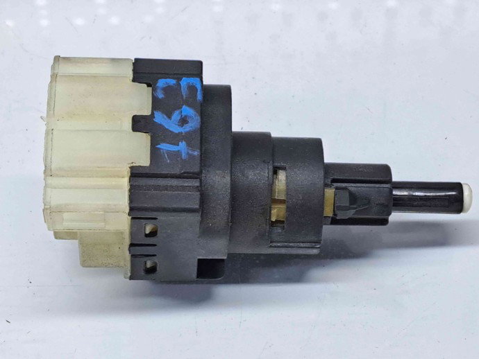 Comutator lumini frana Audi A4 (8E2, B6) [Fabr 2000-2004] 1K2945511