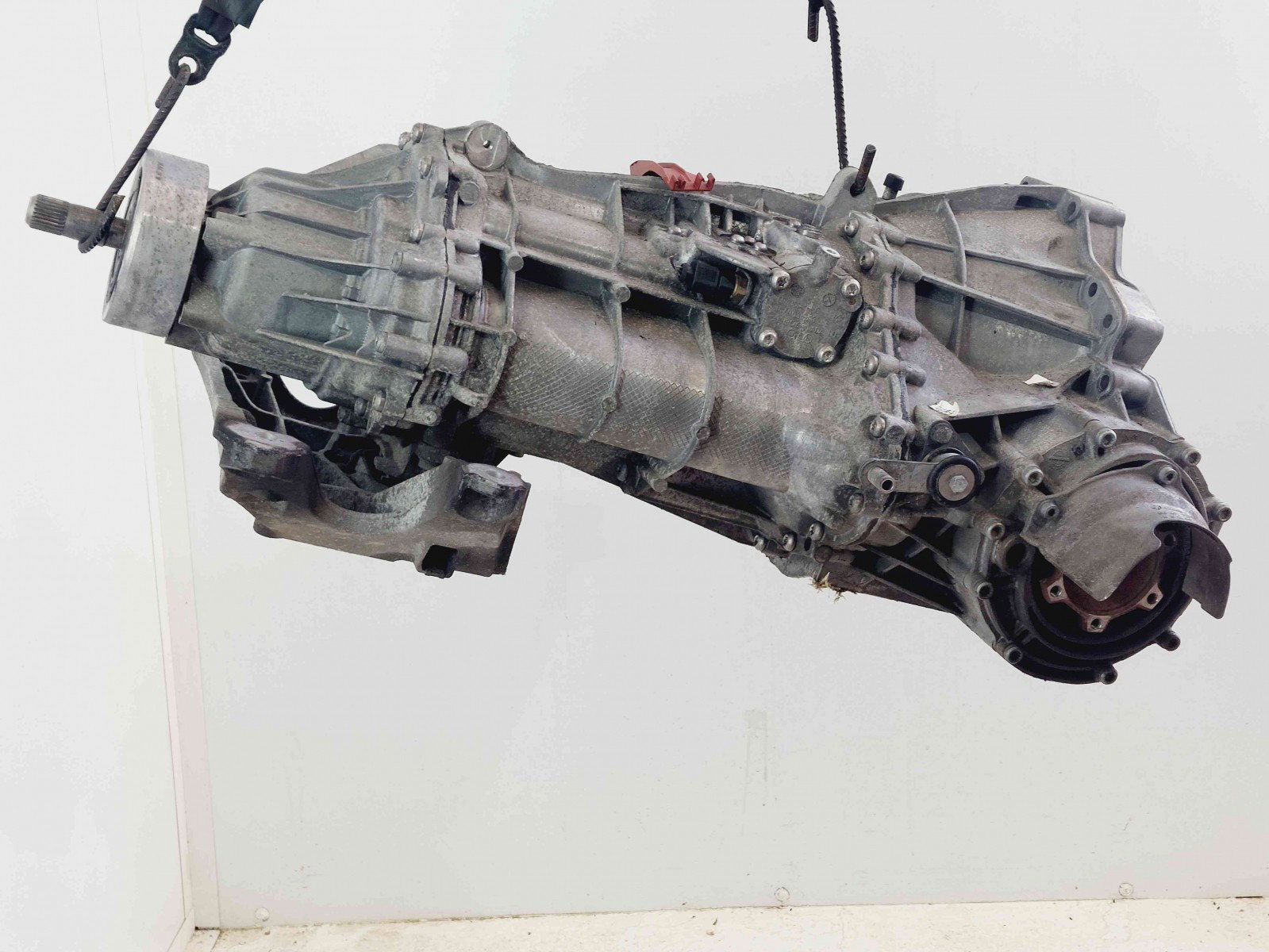 Cutie viteze manuala 6 trepte Audi A5 Sportback (8TA) [Fabr 2009-2015] LRV 2.0 TDI CAHA 125KW / 170CP - imagine 4