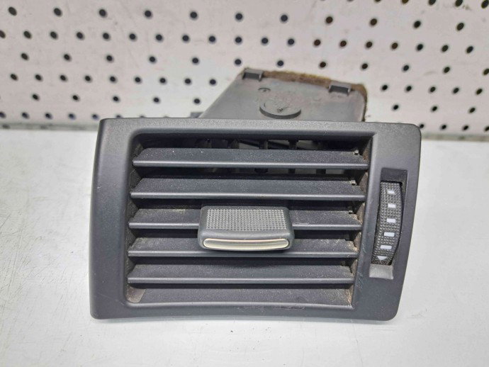 Grila aerisire stanga Audi A4 (8E2, B6) [Fabr 2000-2004] 8E0820901F