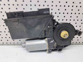 Motoras geam stanga fata Audi A4 (8E2, B6) [Fabr 2000-2004] 8E2959801B / 0130821765