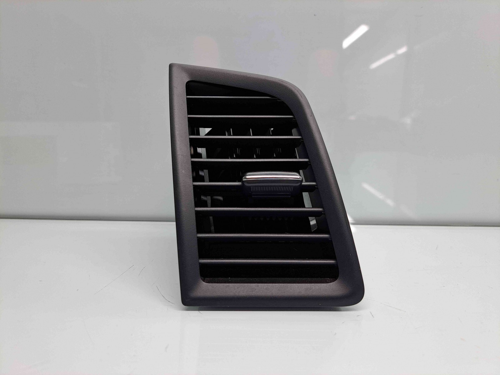 Grila aerisire stanga MITSUBISHI ASX (GA) [Fabr 2010-2020] 8030A157 - imagine 1