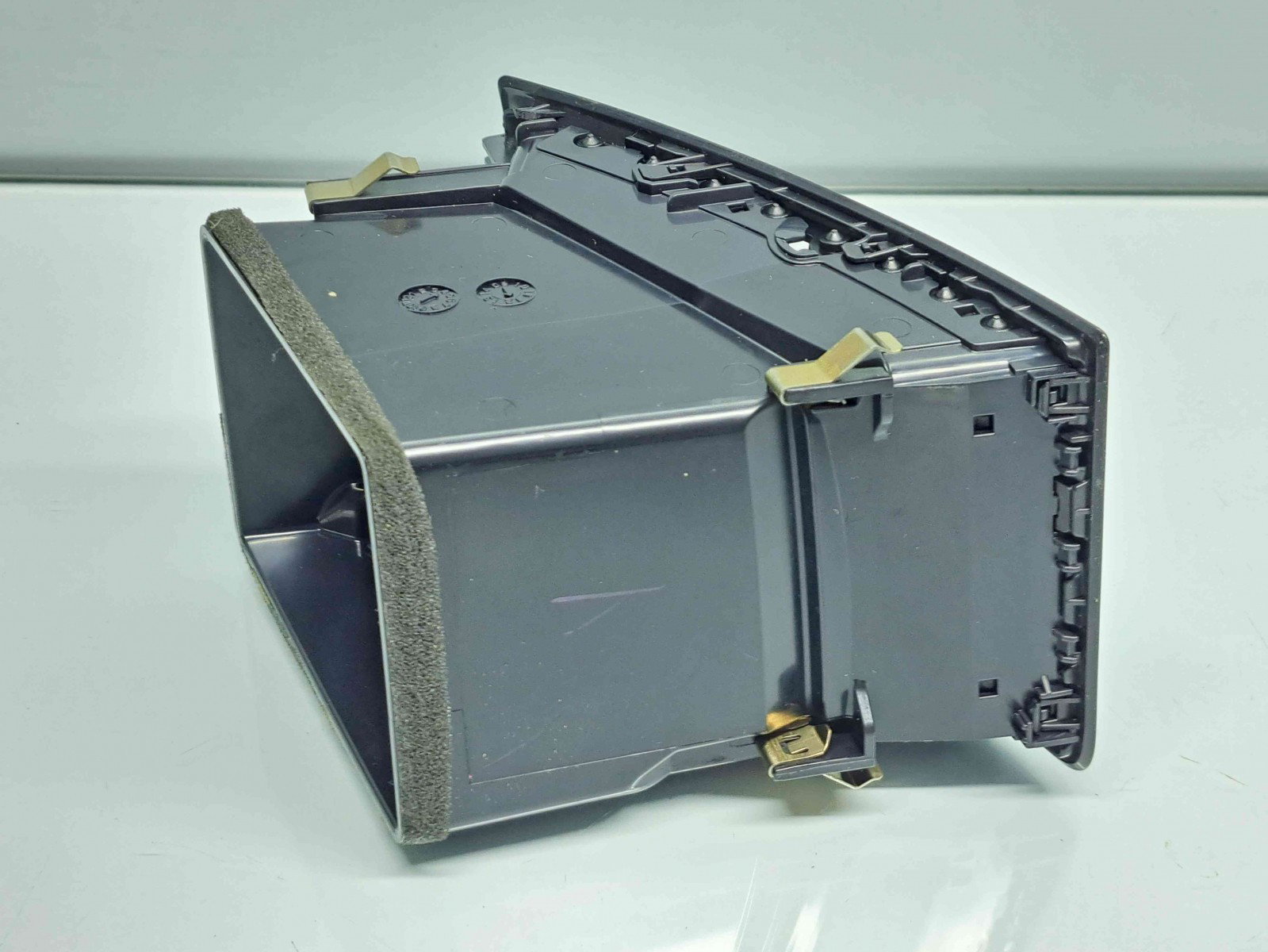 Grila aerisire stanga MITSUBISHI ASX (GA) [Fabr 2010-2020] 8030A157 - imagine 4