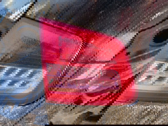 Stop stanga haion Citroen C5 2.0 HDI OEM 2008-2021