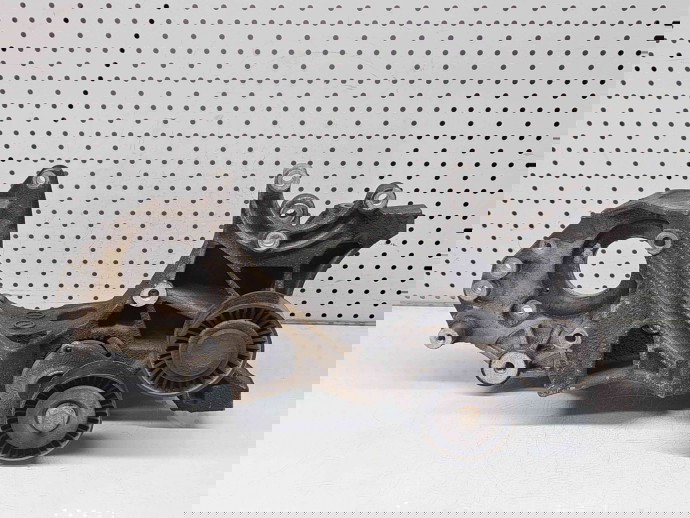 Suport accesorii Audi A6 Avant (4F5, C6) [Fabr 2005-2010] 03L903143H 2.0 TDI CAHA 