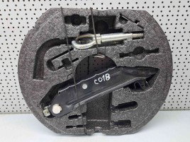 Kit roata de rezerva + cric Seat Altea XL (5P5, 5P8) [Fabr 2006-2015] 5F0012115C