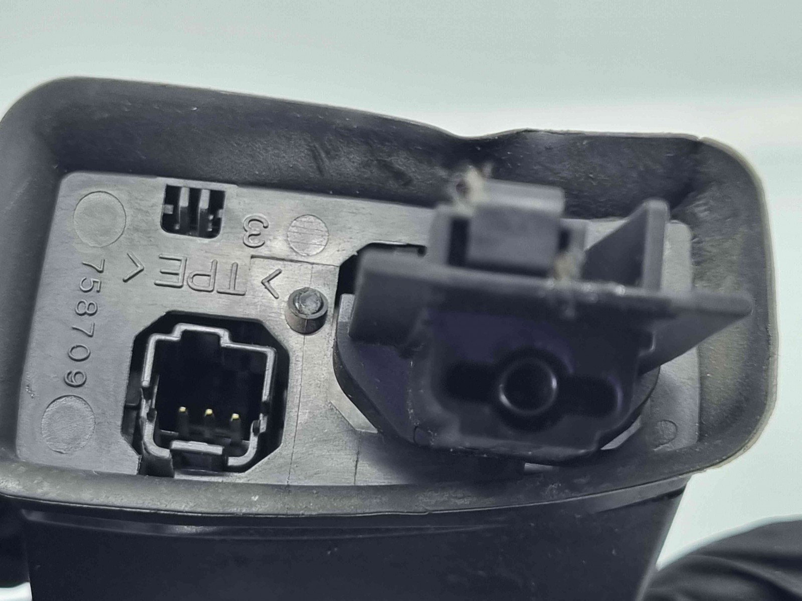 Comenzi volan Ford Transit [Fabr 2006-2013] OEM - imagine 3