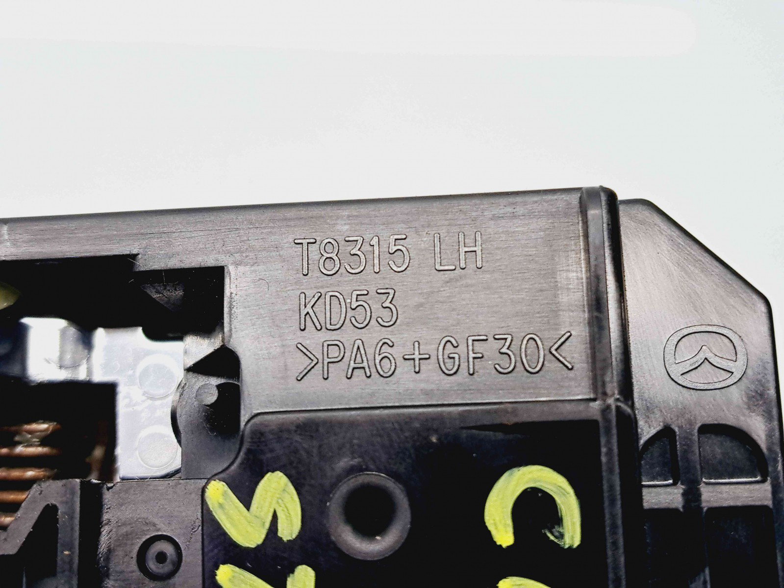 Maner interior stanga fata MAZDA CX-5 (KE) [Fabr 2011-2016] KD53T8315 - imagine 3