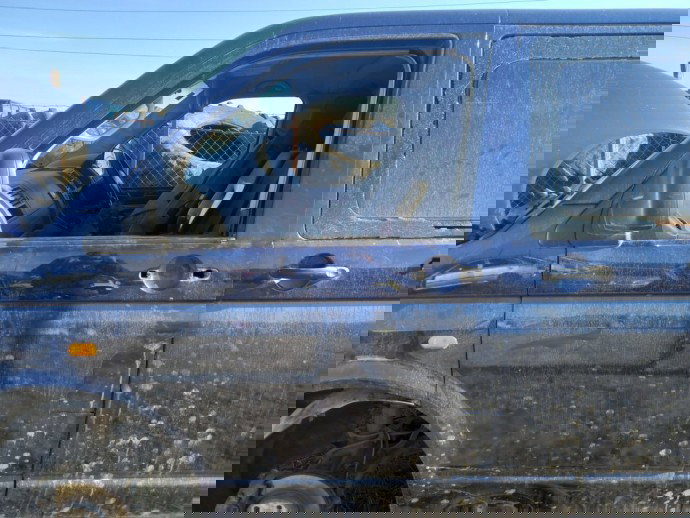 Usa stanga fata Volkswagen Transporter T5 1.9 AXB OEM 2004-2013