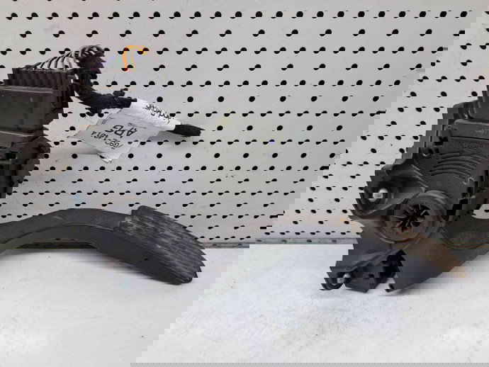 Pedala acceleratie LAND ROVER Freelander 2 (FA) [Fabr 2006-2014] 6G9N-9F836-GA