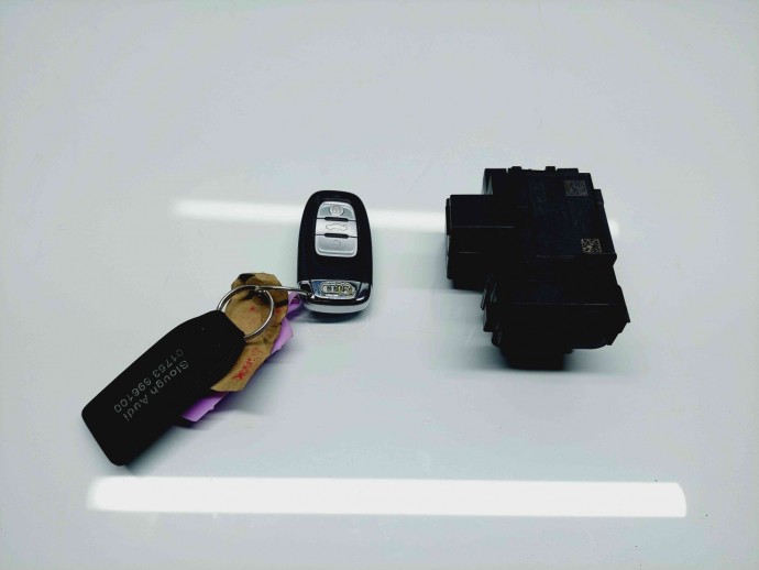  Contact cu cheie Audi A5 Sportback (8TA) [Fabr 2009-2015] 8K0909131D  2.0 TDI CAHA125KW / 170CP