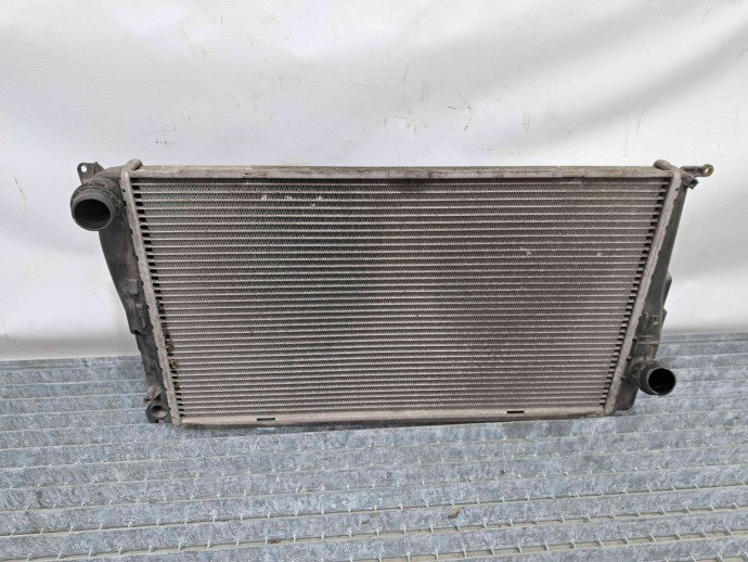 Radiator apa Bmw 1 (E81, E87) [Fabr 2004-2010] 4248779 2.0 N47