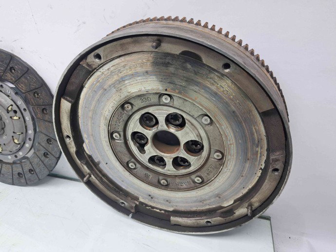 Kit ambreiaj volanta masa dubla Opel Zafira C (P12) [Fabr 2011-2017] OEM 2.0 CDTI A20DT   
