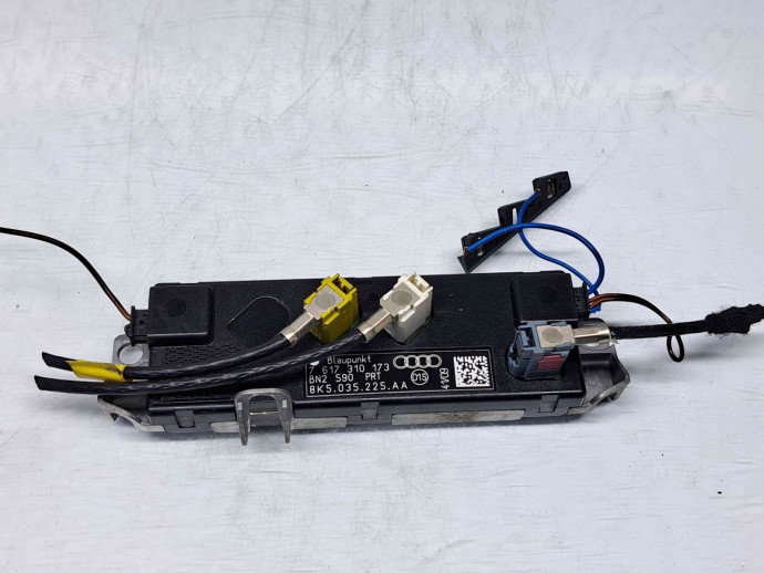 Amplificator antena Audi A4 (8K2, B8) [Fabr 2008-2015] 8K5035225AA