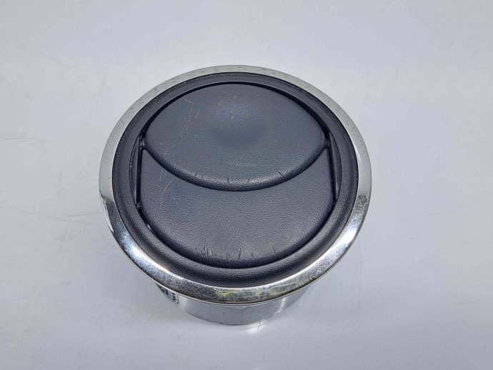 Grila aerisire centrala dreapta Dacia Duster [fabr 2010-2017] 8200212480
