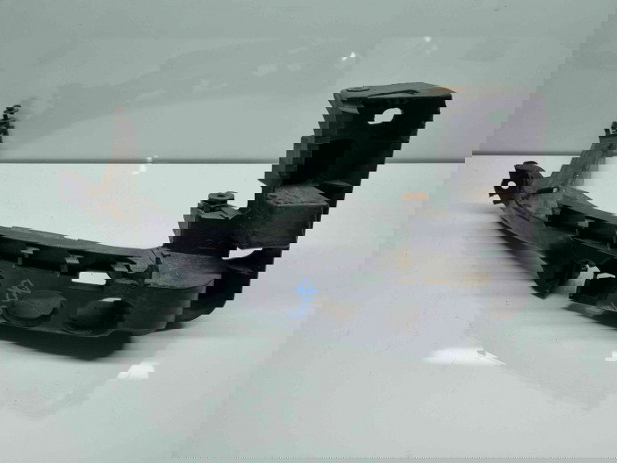 Suport far dreapta Audi A3 Sportback (8PA) [Fabr 2004-2013] 8P0805608